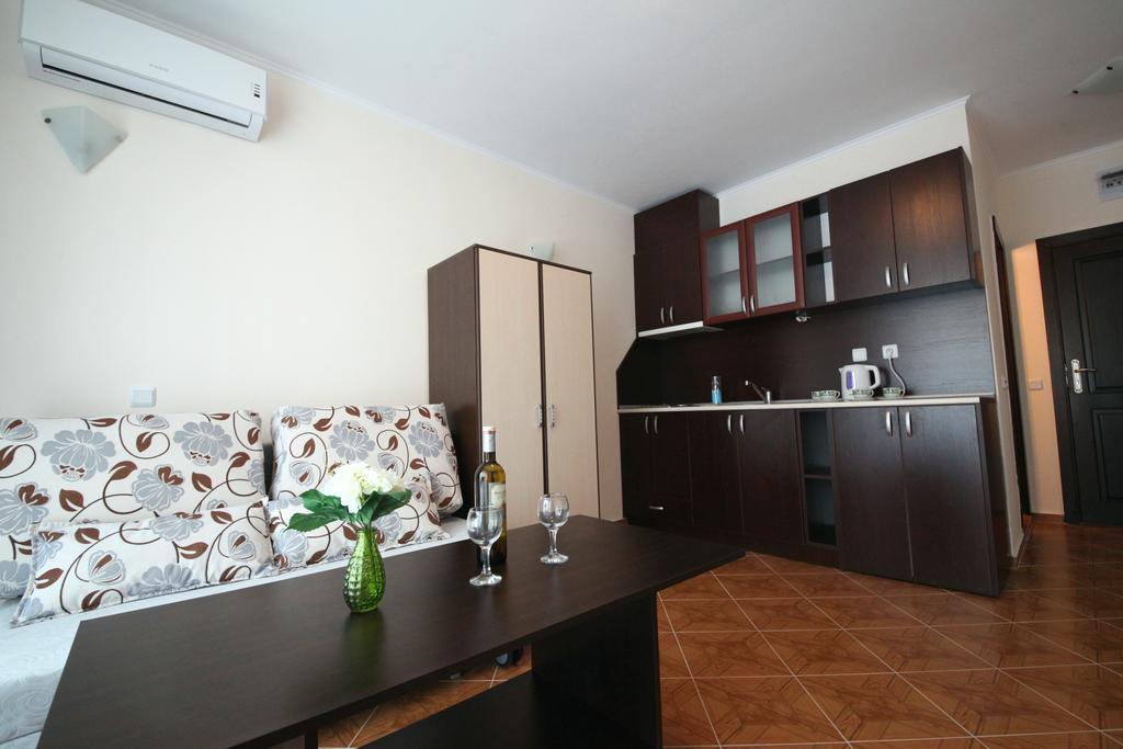 Saint Elena Apartcomplex Sunny Beach Eksteriør billede