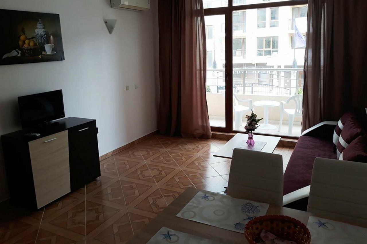 Saint Elena Apartcomplex Sunny Beach Eksteriør billede